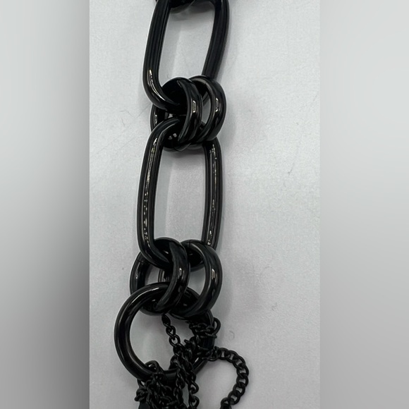 NEW MICHAEL KORS Black  CLIP ON HANGING EARRINGS - Picture 4 of 6